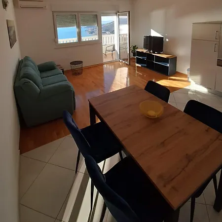 Pere Apartment Omis Exterior photo