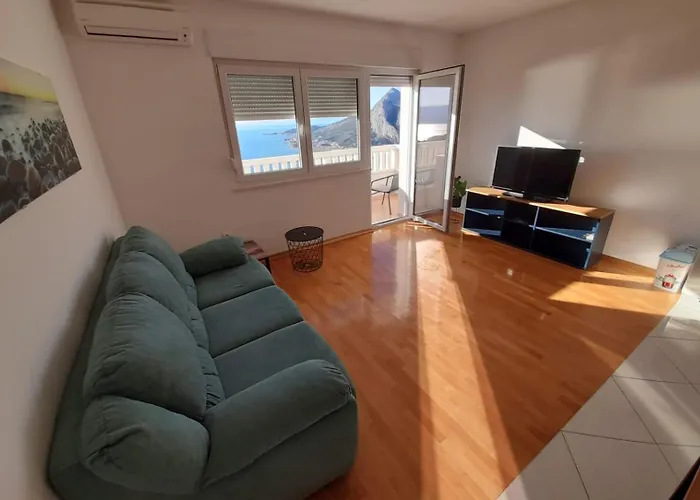 Pere Apartment