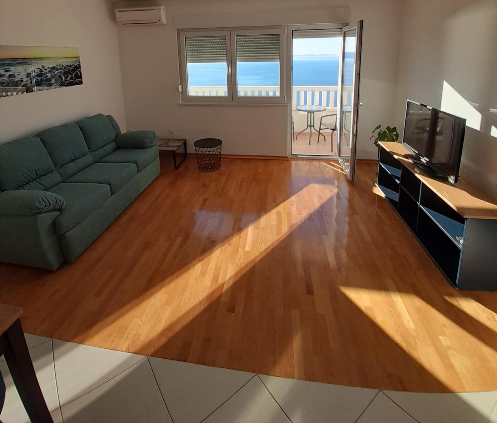 Apartment Pere Omis